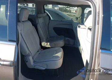 2018 Chrysler Pacifica Limited z USA, uszkodzony, nr VIN 2C4RC1GG3JR172442